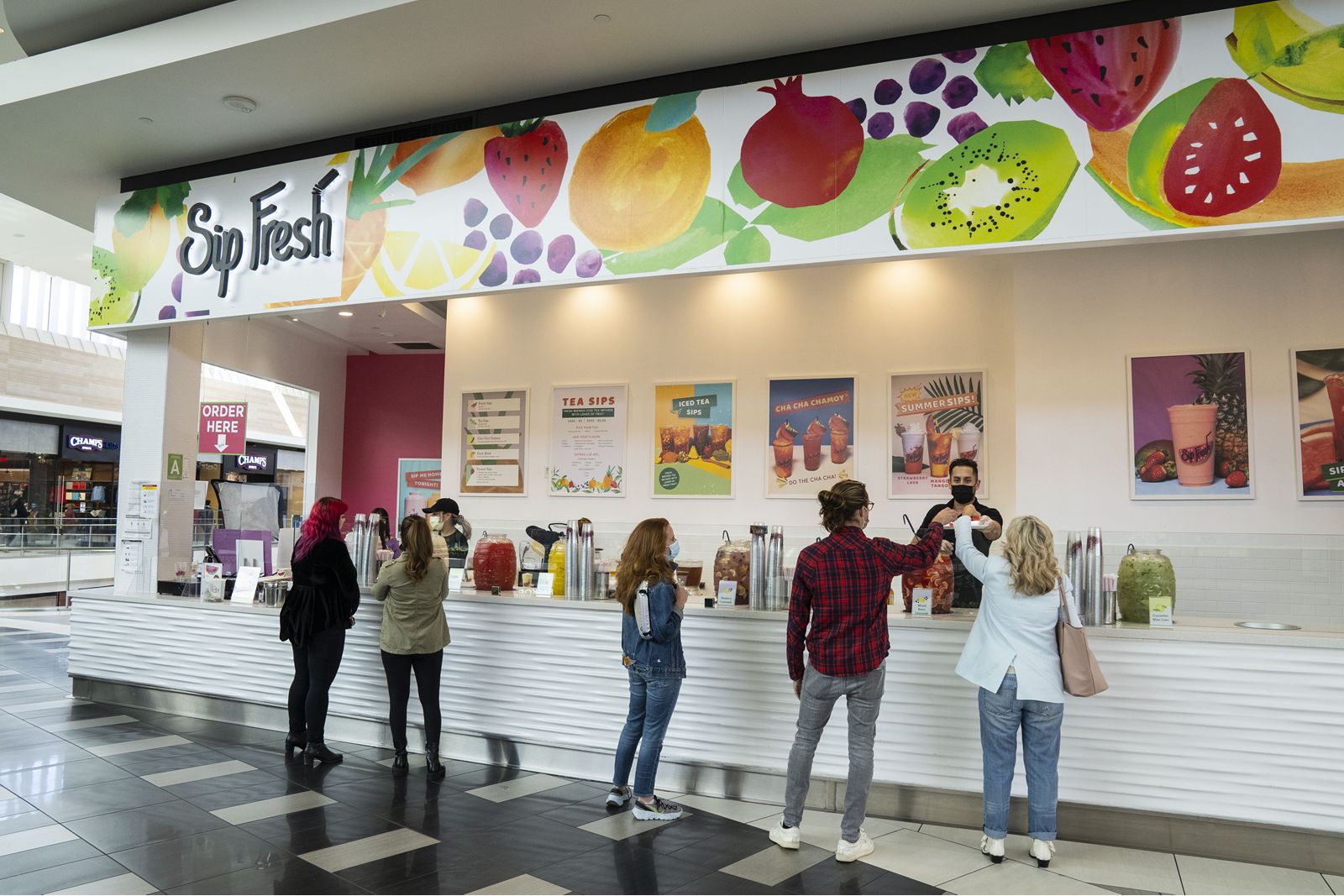 Sip Fresh, Deliciously Handcrafted, Fresh Fruit Beverage Concept, Launches Franchise Opportunity