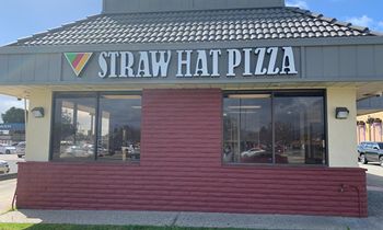 Straw Hat Pizza Opens New Location in Salinas, CA