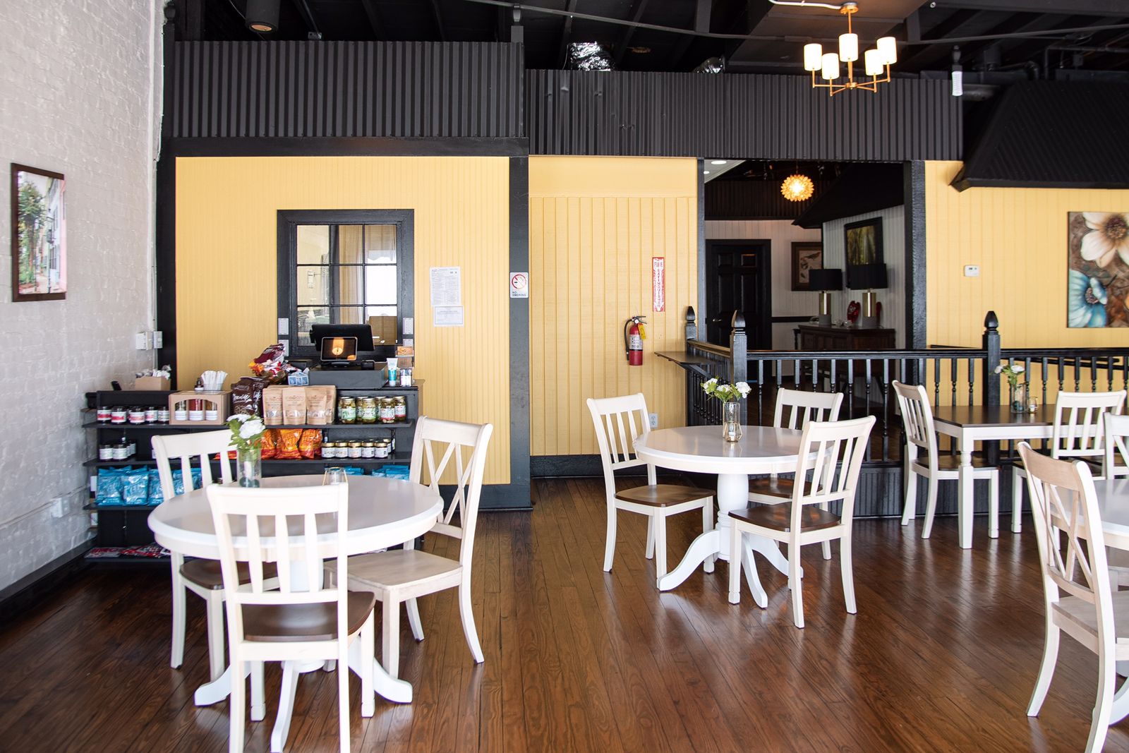 Suga's Cheese Shoppe & Café Opens in Atlanta
