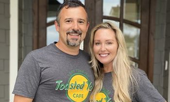The Toasted Yolk Cafe Executes Franchise Deal to Introduce Boozy Brunch to Kentucky