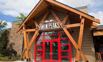 Twin Peaks Ups the Ante in Las Vegas with New Franchise Partner