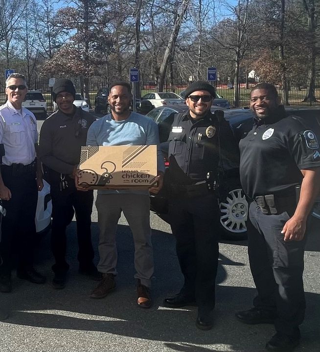 he Rockville City Police Department was once again honored to take part in today's Annual Thanksgiving Feed-A-Thon organized and sponsored by Chores 4 Charities and Nando's.