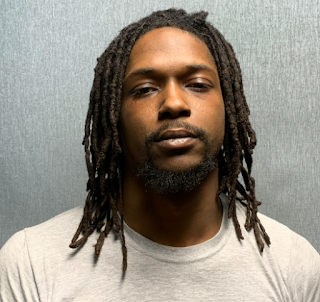 The Prince George’s County Police Department’s Homicide Unit arrested a suspect in connection with a fatal stabbing in Oxon Hill. The suspect is 29-year-old Darryl Andre Jessie Scottland of Clinton. He’s charged with the murder of 47-year-old Anthony Taylor Sr. of Suitland.