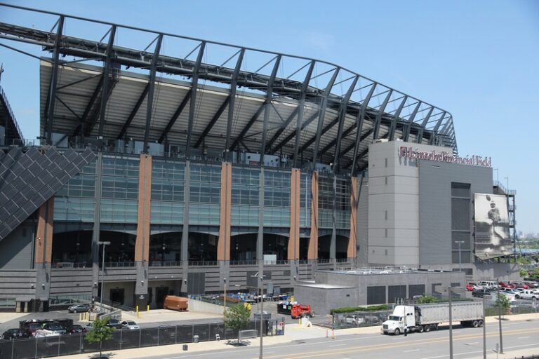 Philadelphia, usa - june 12, 2013: lincoln financial field stadium in philadelphia. It is the home stadium for nfl team philadelphia eagles and temple owls university football team.