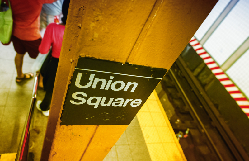 Union Square sign in New York subway station