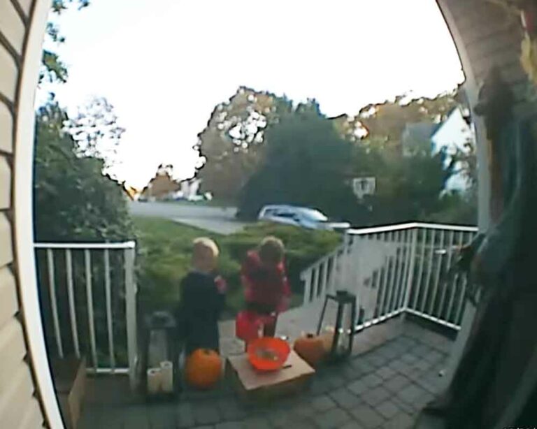 Watch: toms river trick-or-treater warms hearts with amazing act of halloween kindness - photo licensed by shore news network.