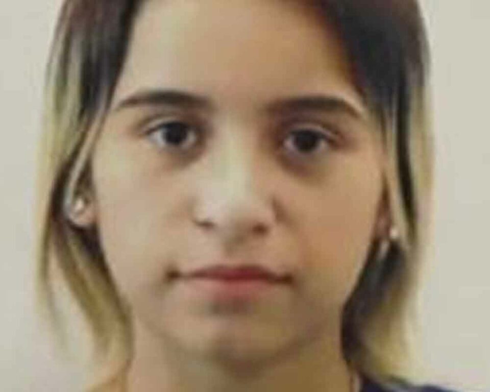 Prince George's County Police Department Homicide Unit detectives are working to identify and arrest the suspect(s) who killed a teenage girl in Takoma Park. The victim is 17-year-old Rosa Diaz-Santos of Greenbelt.