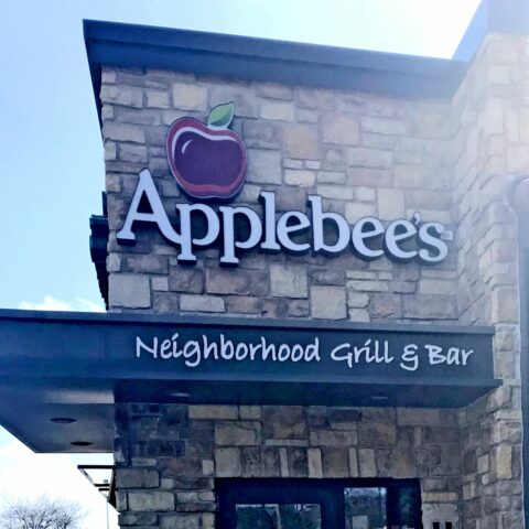 Wilmington applebees robbed at gunpoint - photo licensed by shore news network.