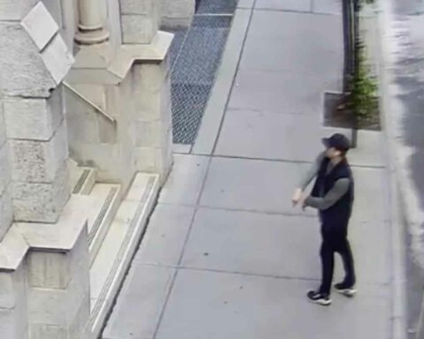 Man hurled wrench at St. Patrick's Cathedral building in NYC