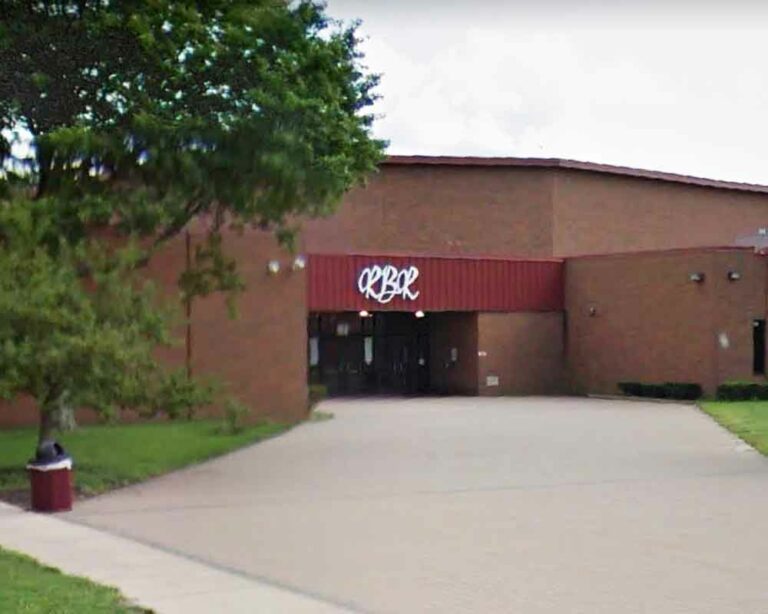 An english teacher at red bank regional high school has been arrested and criminally charged with having a long-term sexual relationship with a former student, starting when she was enrolled at the school, acting monmouth county prosecutor raymond s. Santiago announced monday.