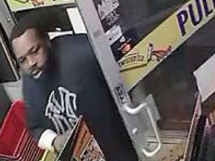 Man threatened to kill liquor store worker after refusing to give discount