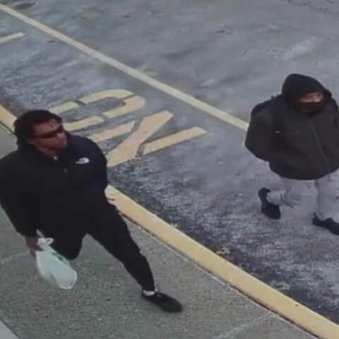 Middletown t-mobile store robbed - photo licensed by shore news network.