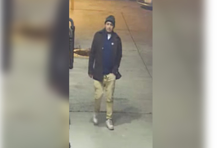 Philadelphia peeping Tom peering into windows of off-campus college students