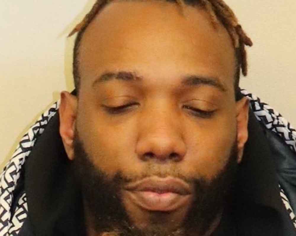 Two stabbed, female worker choked with baseball bat in NYC bar