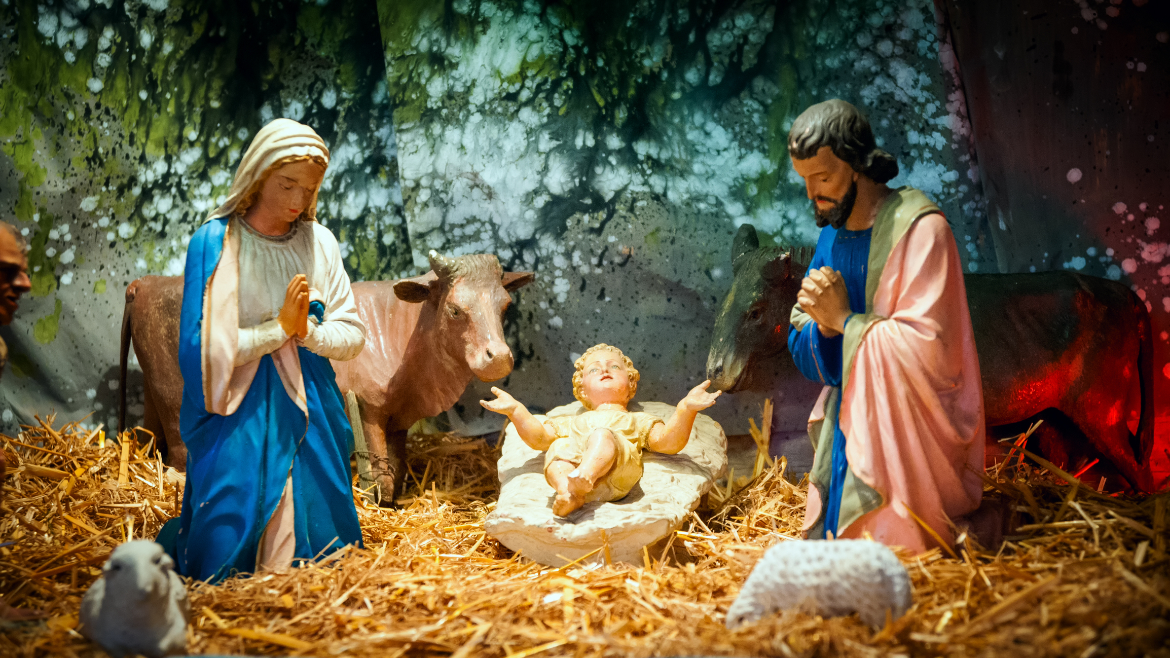 Illinois Displays Satanic Temple Symbol Alongside Nativity Scene In Their State Capitol Building 