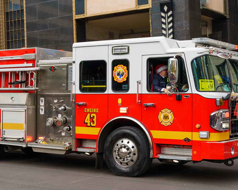 Firefighters battle back to back fires on 10th Street