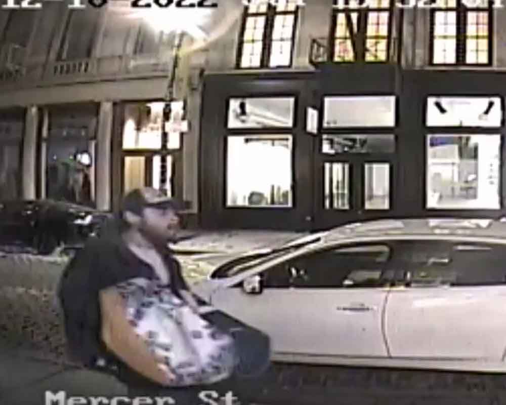 Do you know this guy? On 12/12/22 at 7:45 PM, near Canal St & Broadway, a 24-year-old man was approached by this man who punched him in the face while making anti-sexual orientation statements.