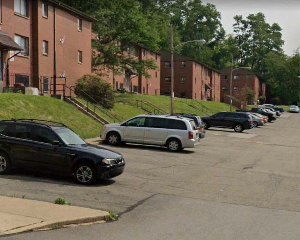 Just after 12:30 a.m. on December 6, Zone 1 officer responded to reports of someone shot at 200 Rhine Pl.