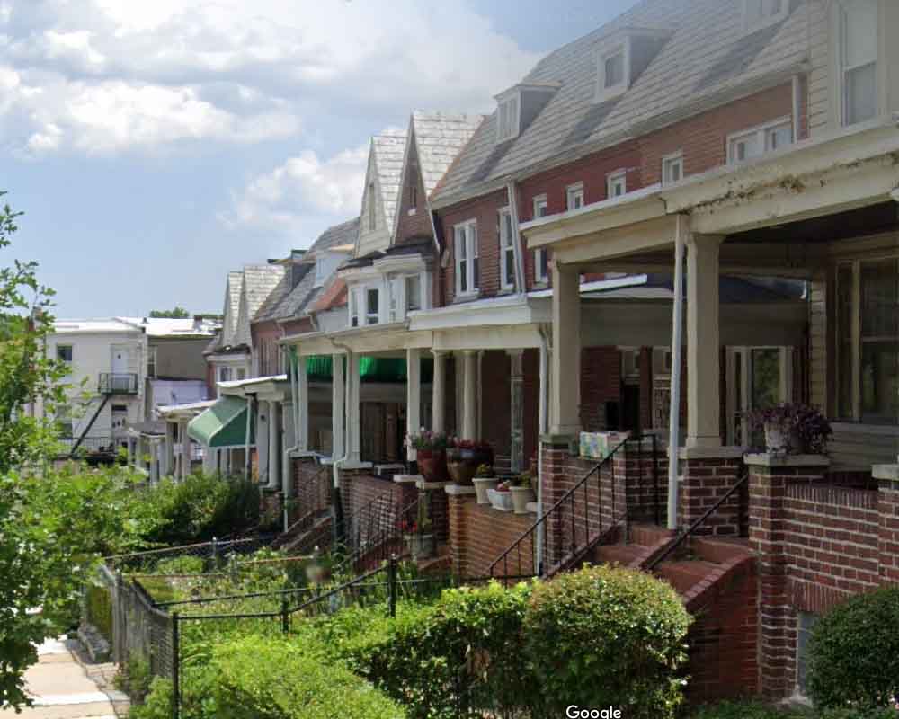 Houses on Holmes Avenue in Baltimore - Google Maps