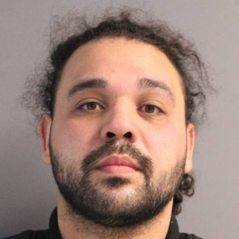 Felon gets 7 years in prison after he threatened to shoot ex-girlfriend in front of their children - photo licensed by shore news network.