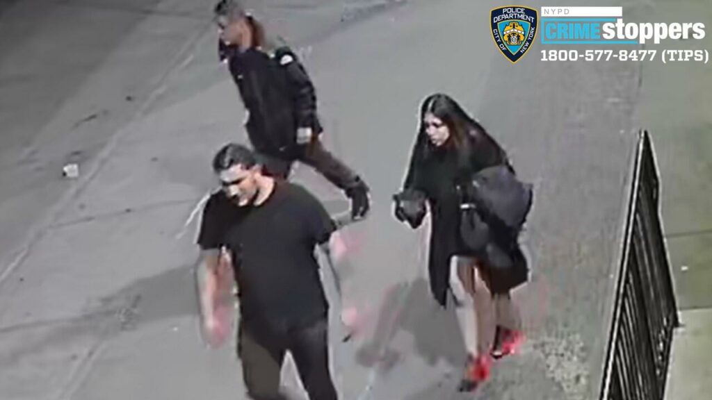 Man stabbed during verbal dispute with group in the Bronx