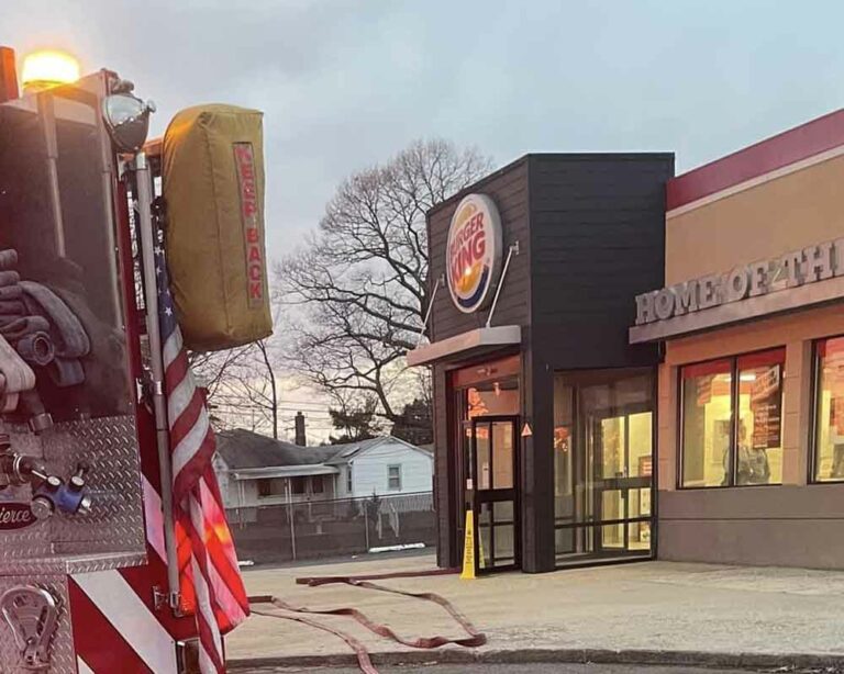 Fire shuts down toms river burger king - photo licensed by shore news network.
