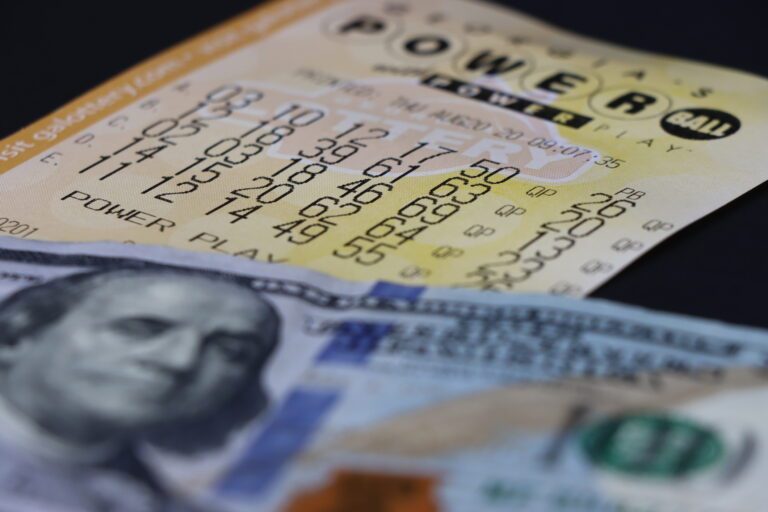 Virginia construction worker wins $1 million in powerball - photo licensed by shore news network.