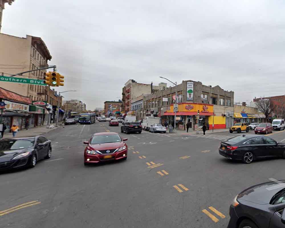 On December 28, 2022, at 1836 hours, police responded to a 911 call of individuals shot at East Tremont Avenue and Southern Boulevard in the confines of the 48 Precinct.