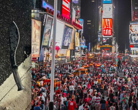This is the weapon that was recovered at the scene of an attack near Times Square in NYC during the New Year's Eve celebration.
