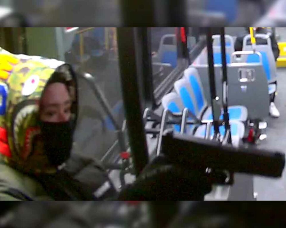 Fare skipper threatened to shoot and kill bus driver in Queens