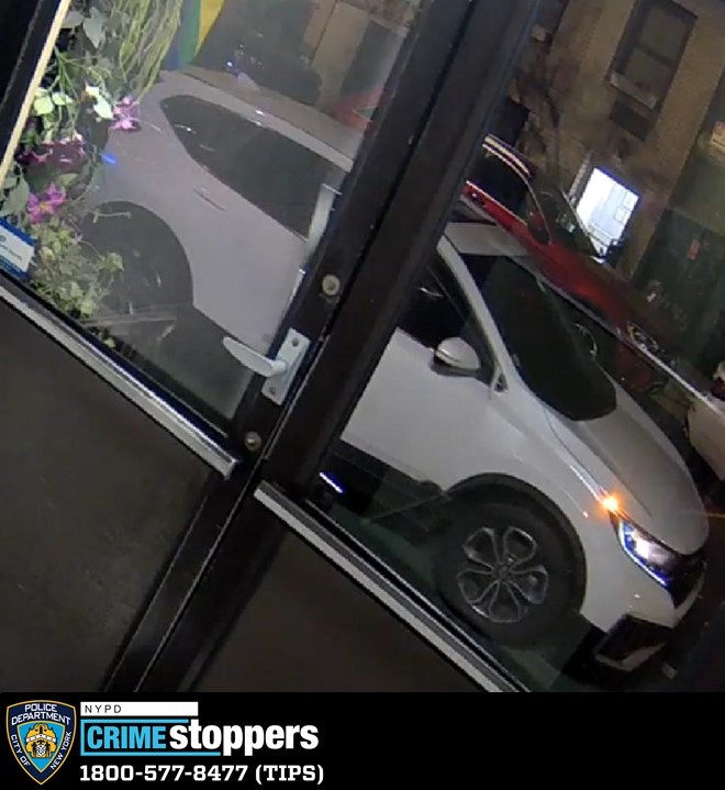 Police investigating hate crime at Manhattan restaurant