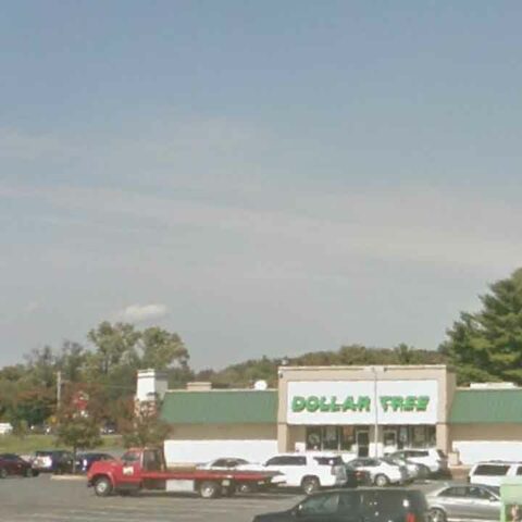 17-year-old robbed at gunpoint at beaver brook plaza - photo licensed by shore news network.