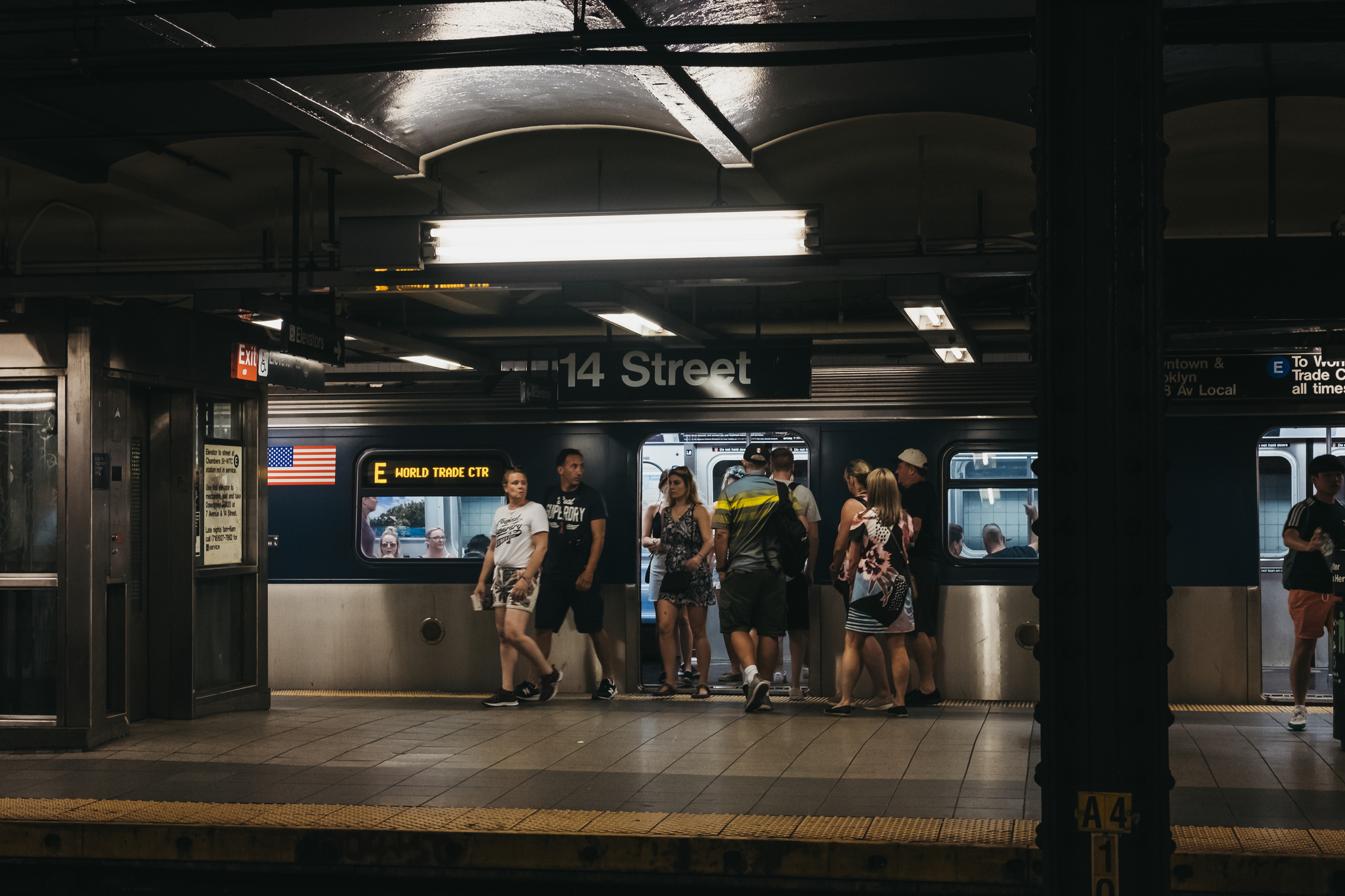 Woman robbed at gunpoint aboard midtown subway train