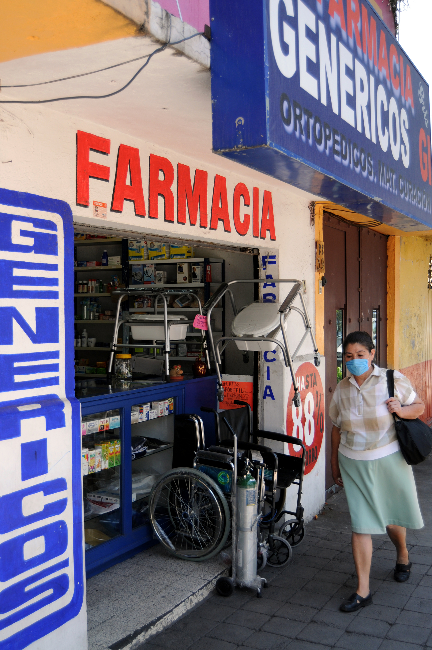 Pharmacies In Popular Mexico Tourist Destinations Frequented By Americans Are Selling Fentanyl-Laced Pills: REPORT