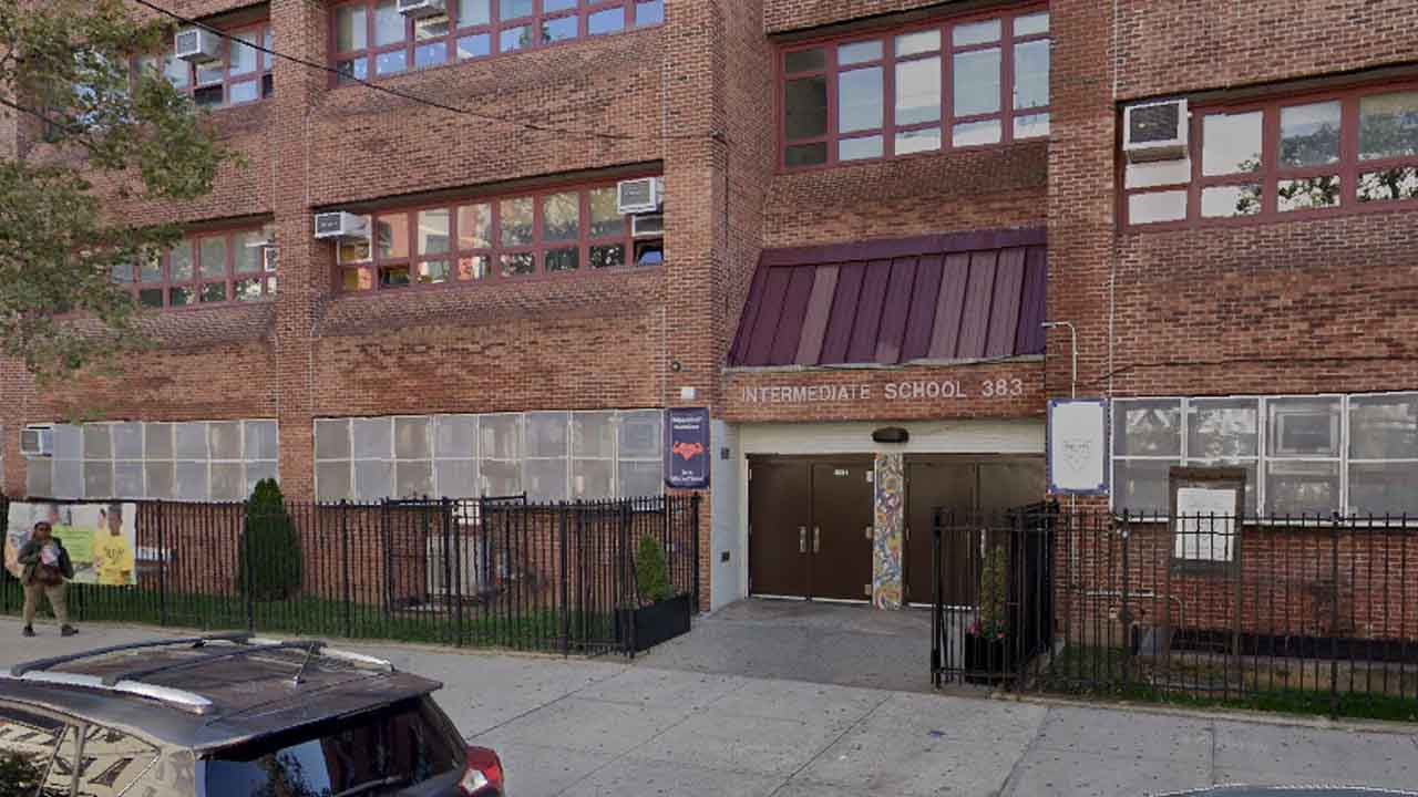 NYC middle school dean jumped and stabbed while defending student