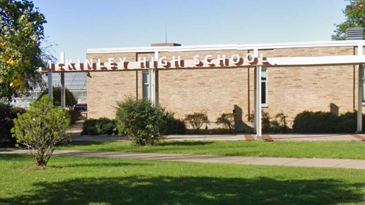Buffalo teen pleads guilty to shooting security officer at McKinley High School