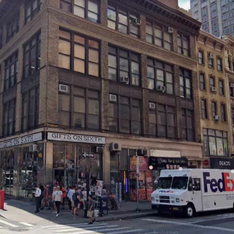 Manhattan newsstand worker assaulted and robbed - photo licensed by shore news network.