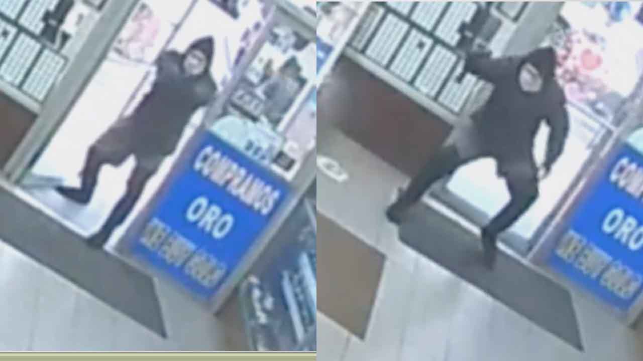 Jewelry store owner shot during robbery in Brooklyn
