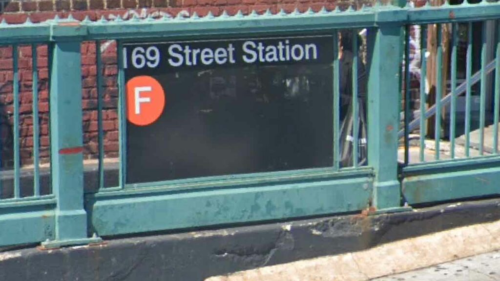 Man pushed down stairs at NYC subway station then robbed
