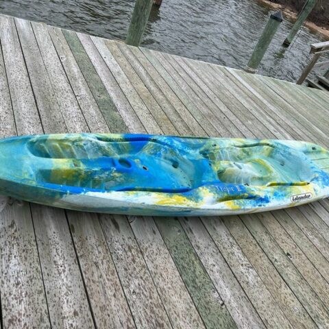 Maryland police find an empty kayak floating near middle river yacht club - photo licensed by shore news network.
