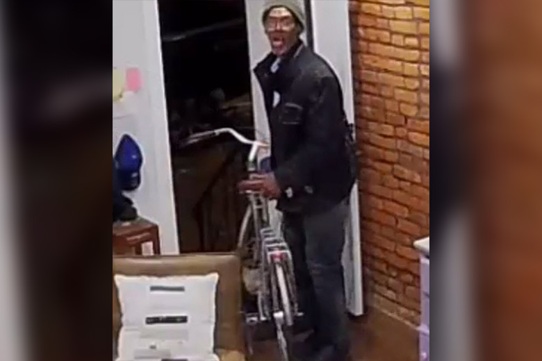 Central Detective Division Seeks Public's Help in Identifying Suspect Involved in Theft