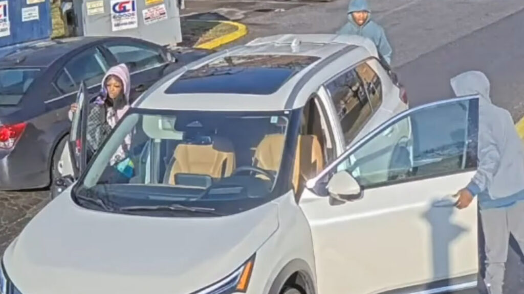 Police release video of armed carjackers wanted in Montgomery County