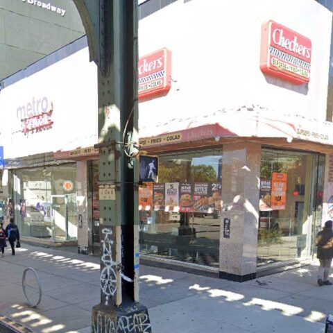 Brooklyn burger restaurant robbed at gunpoint as gunman jumped over the counter - photo licensed by shore news network.