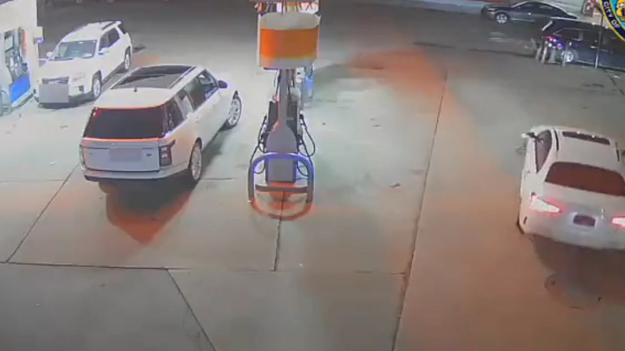 Bronx man shot during armed robbery at gas station