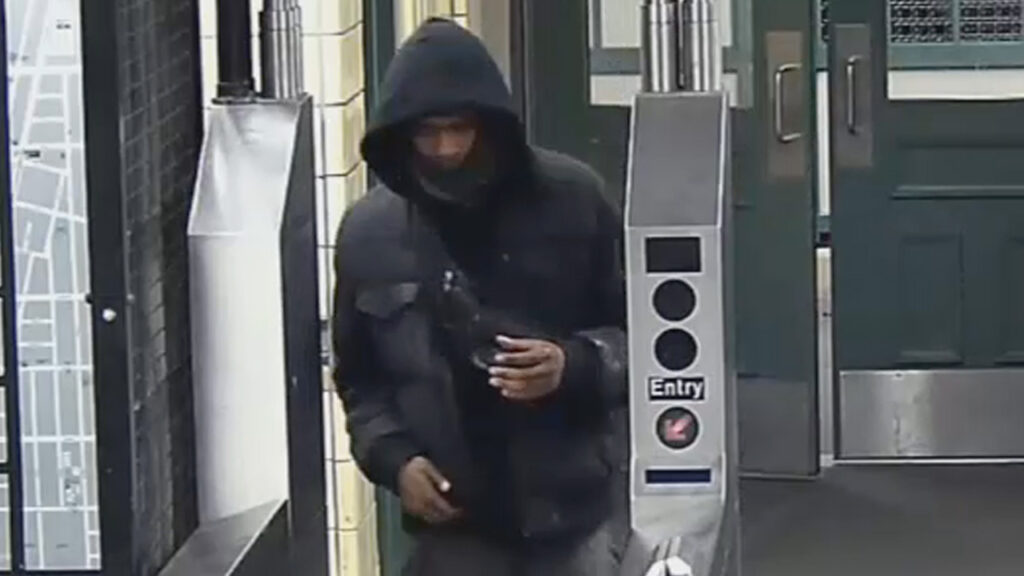 NYPD seeking to identify suspect who assaulted woman aboard NYC subway train in Brooklyn