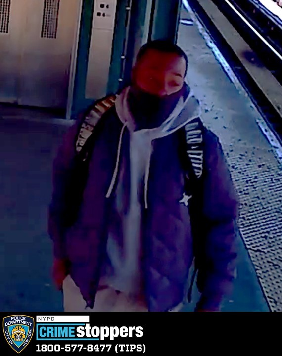 NYPD releases photo of suspect wanted for subway stabbing