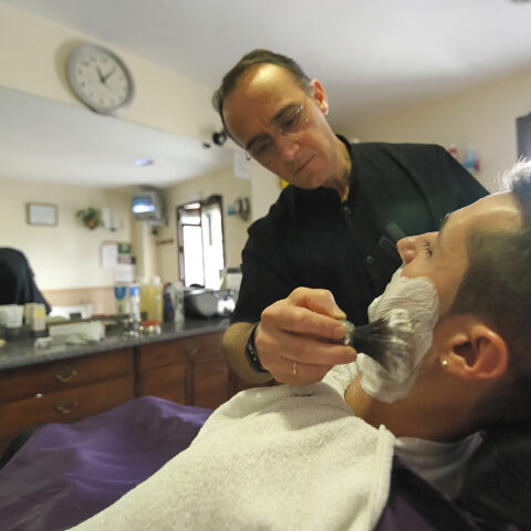 New jersey's chair rental ban at barber shops and beauty salons may finally come to an end - photo licensed by shore news network.