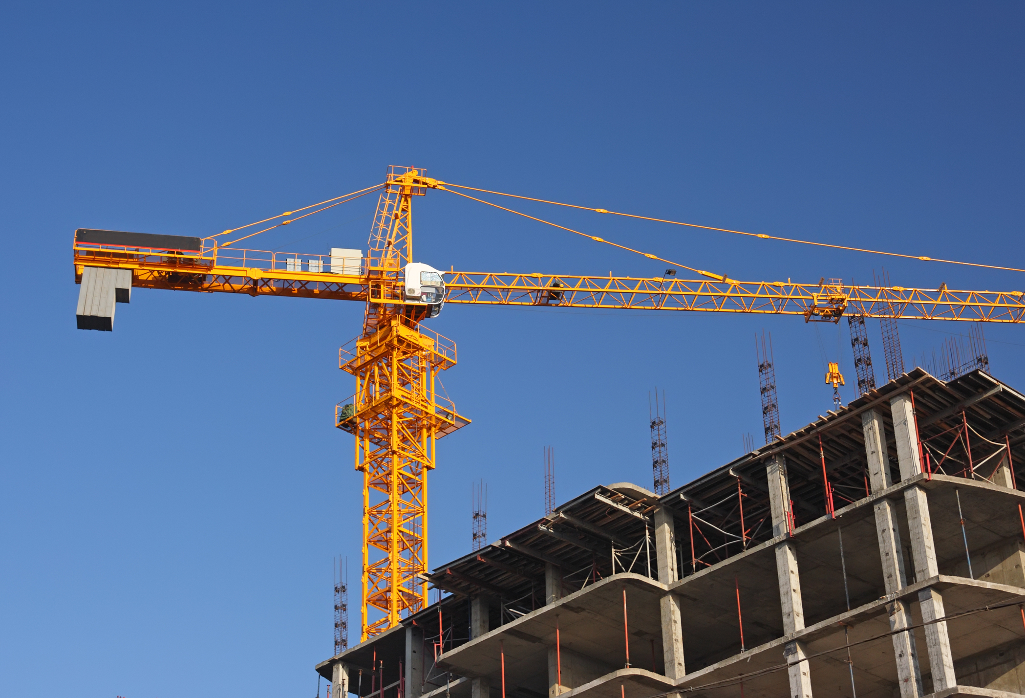 New York City contractors charged after worker dies at construction site
