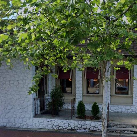 Diner employee attacked with gatorade bottle filled with bleach - photo licensed by shore news network.