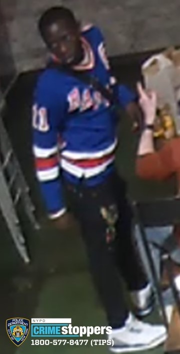 Do you know him? NYPD seeking to identify Midtown robbery suspect Do you know him? NYPD seeking to identify Midtown robbery suspect